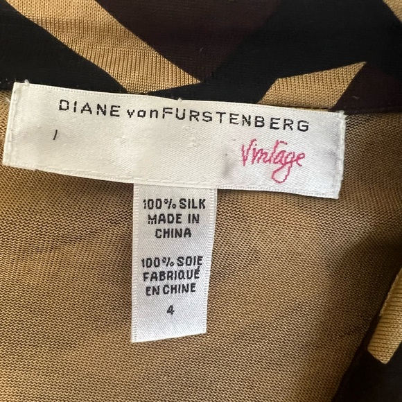 Diane Von Furstenberg Women's Wrap Dress Black Gold Geometric Silk Sz 4 - Picture 5 of 9